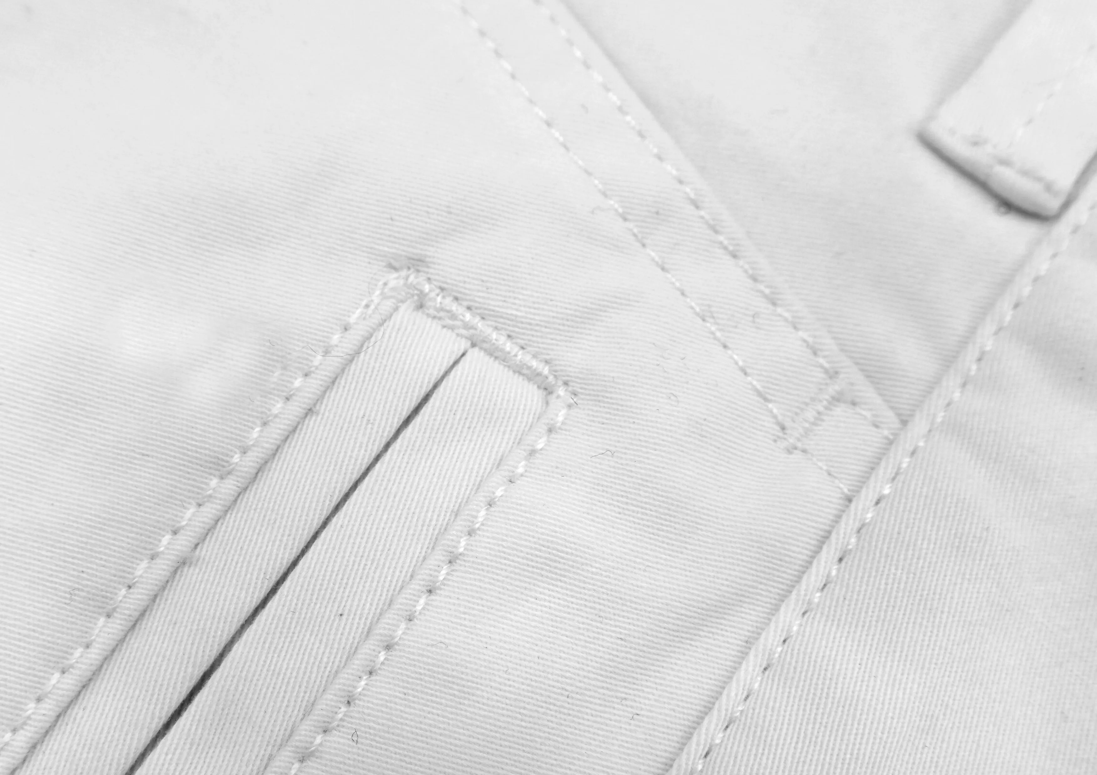 Hastin Brushed Cotton Chino: White