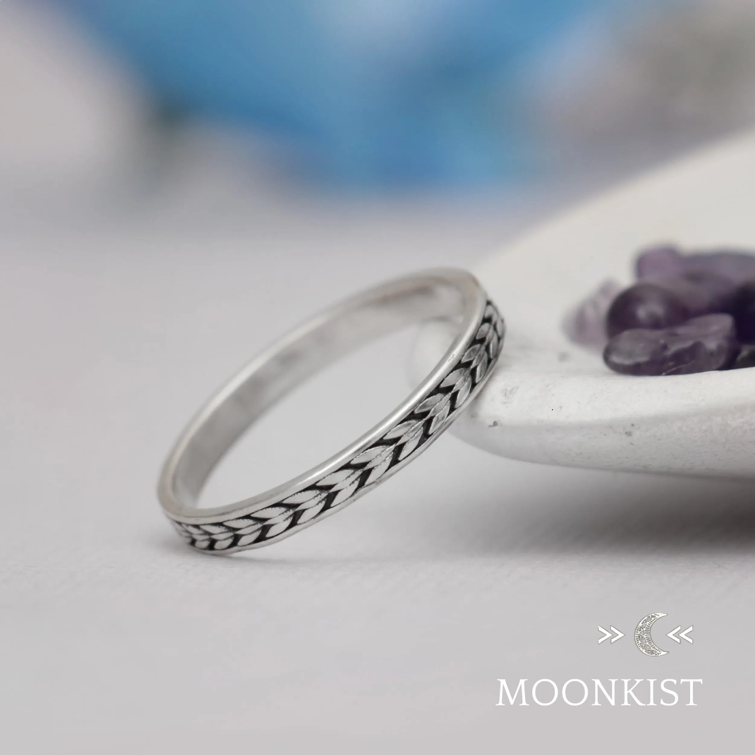 Narrow Arrow Wedding Band | Moonkist Designs