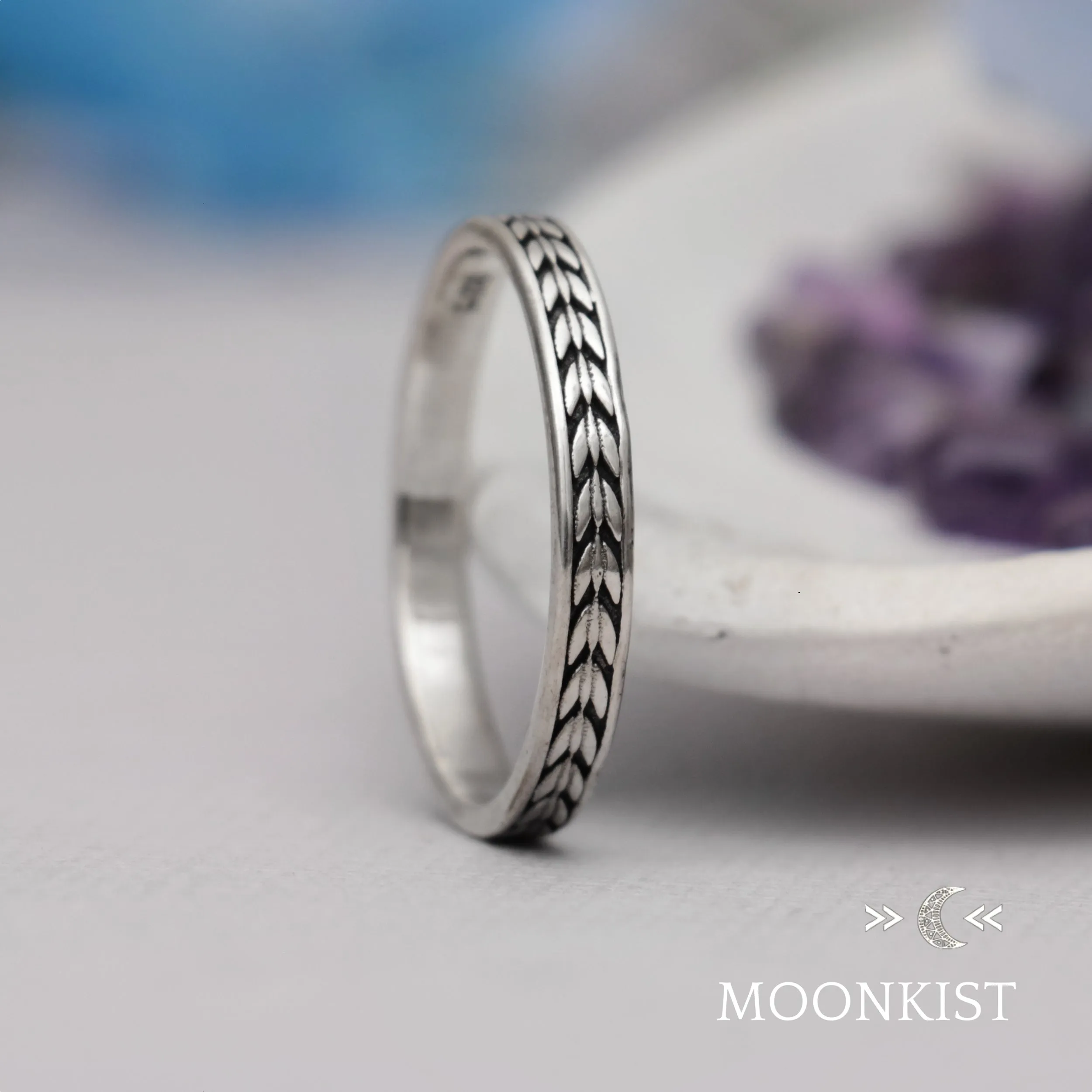 Narrow Arrow Wedding Band | Moonkist Designs