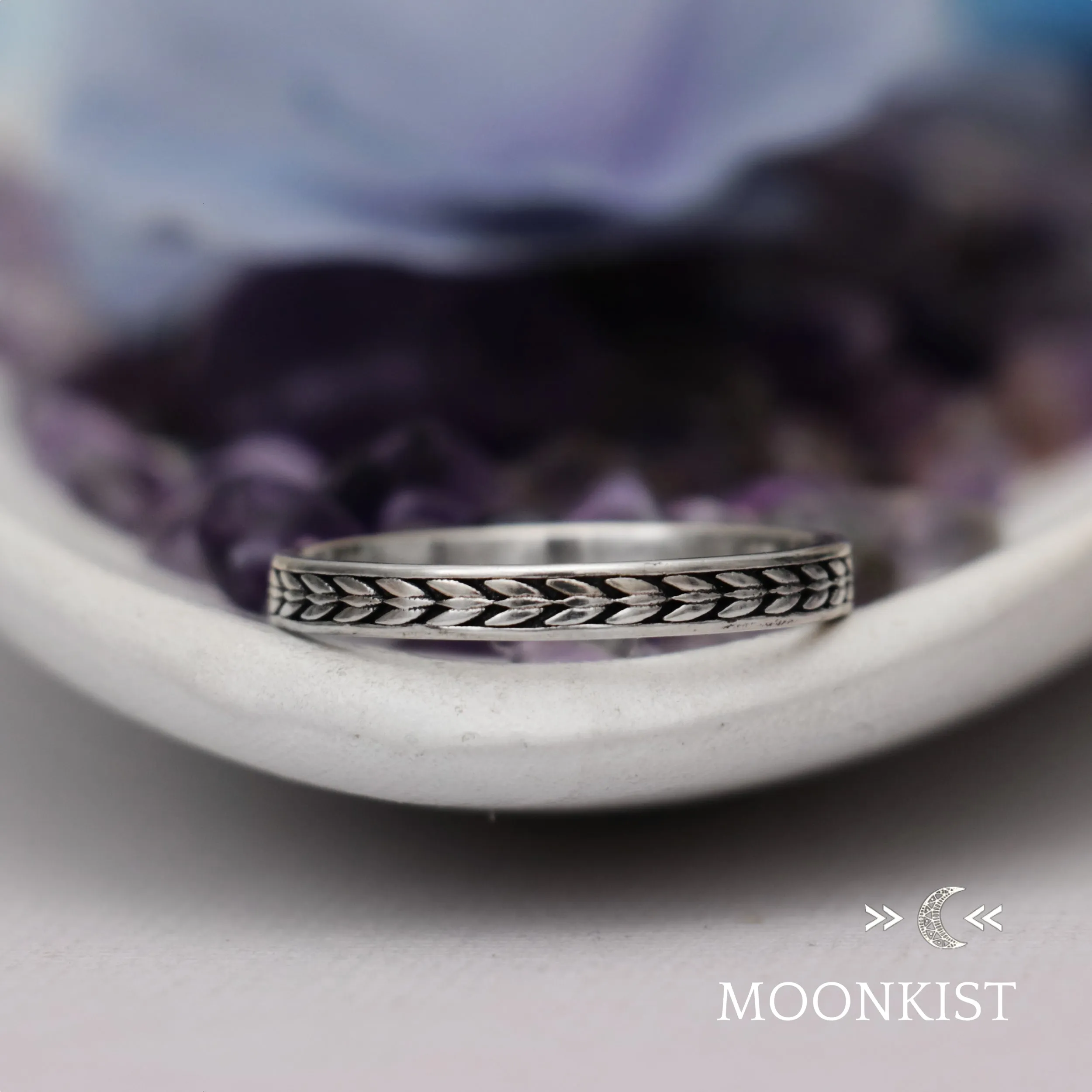 Narrow Arrow Wedding Band | Moonkist Designs